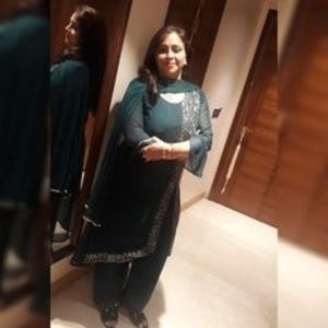 Meet your Posher, Manju